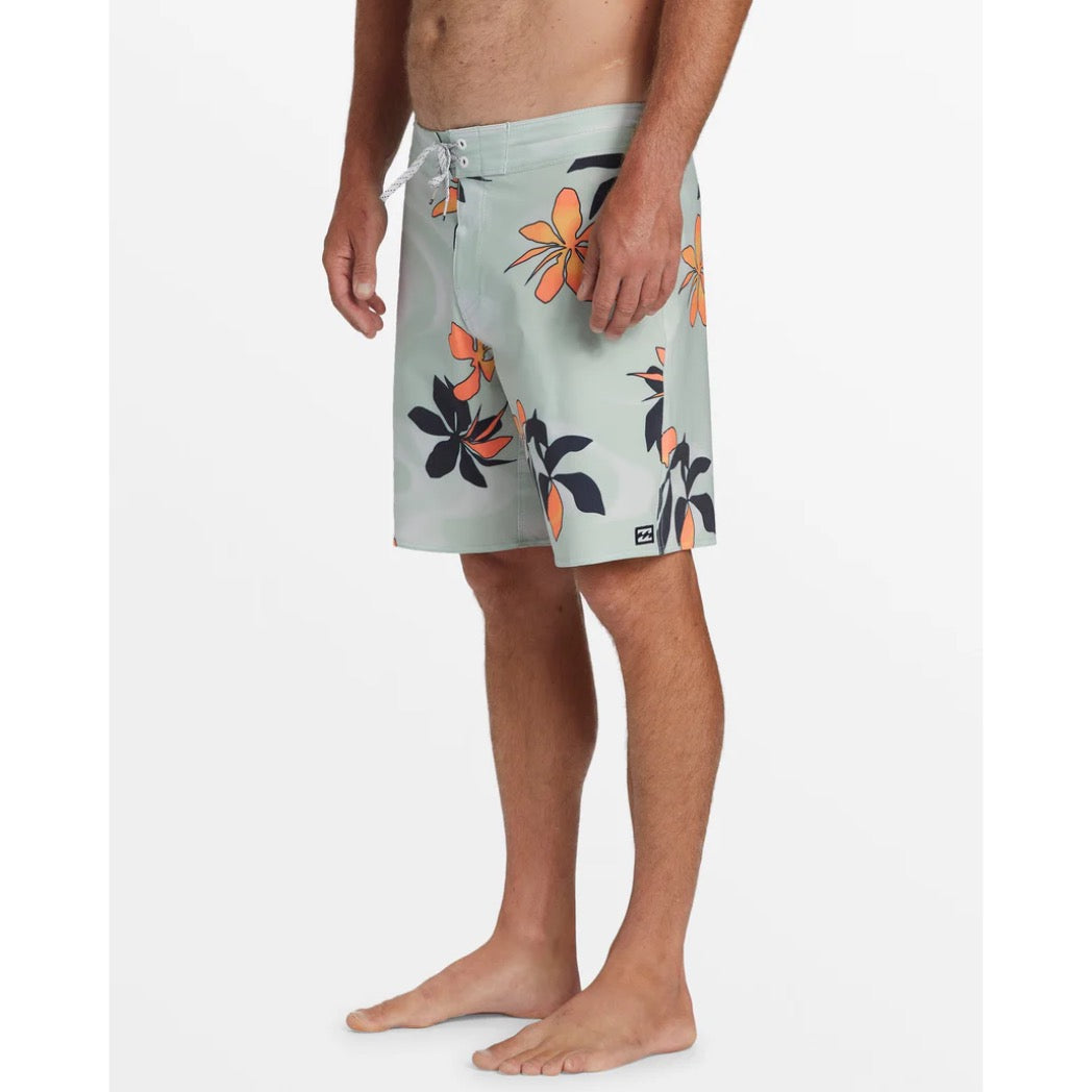 BILLABONG - GOOD TIMES PRO BOARDSHORTS | SEAFOAM