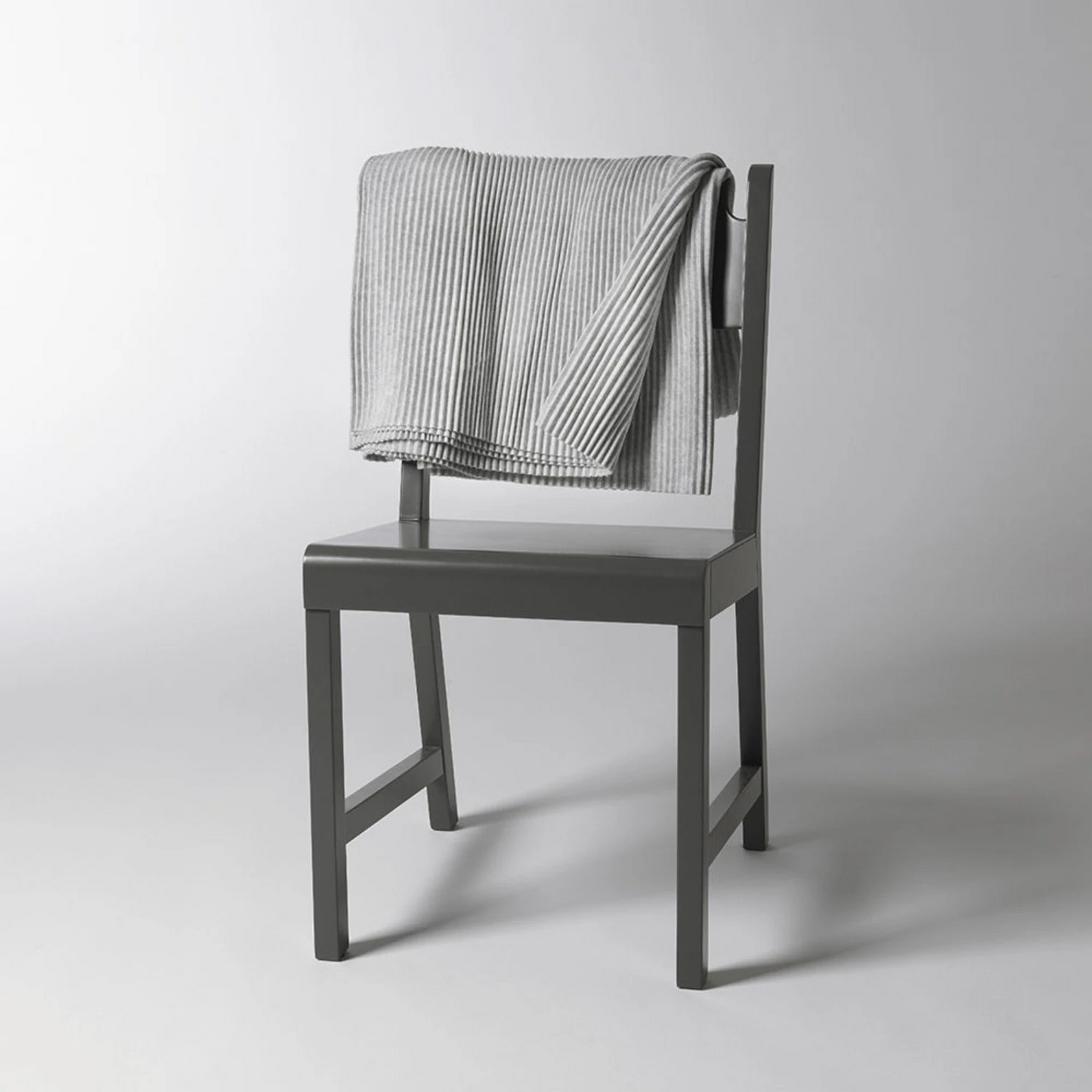 design house stockholm | pleece throw | light grey