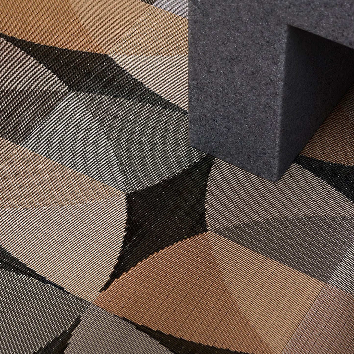 chilewich | woven floormat 183x269cm  (72x106") | canopy honey