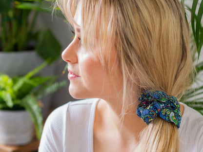 Scrunchie - Liberty Strawberry Thief J Print
