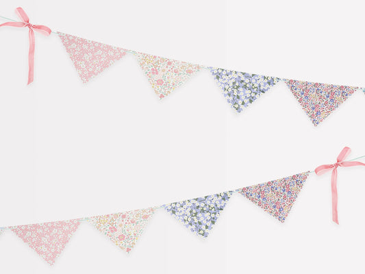 Meri Meri x Liberty Scallop Edge Garland