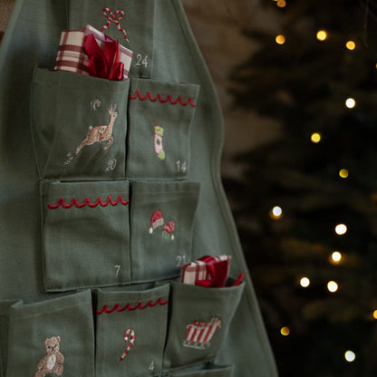 Avery Row Advent Calendar - Christmas Tree
