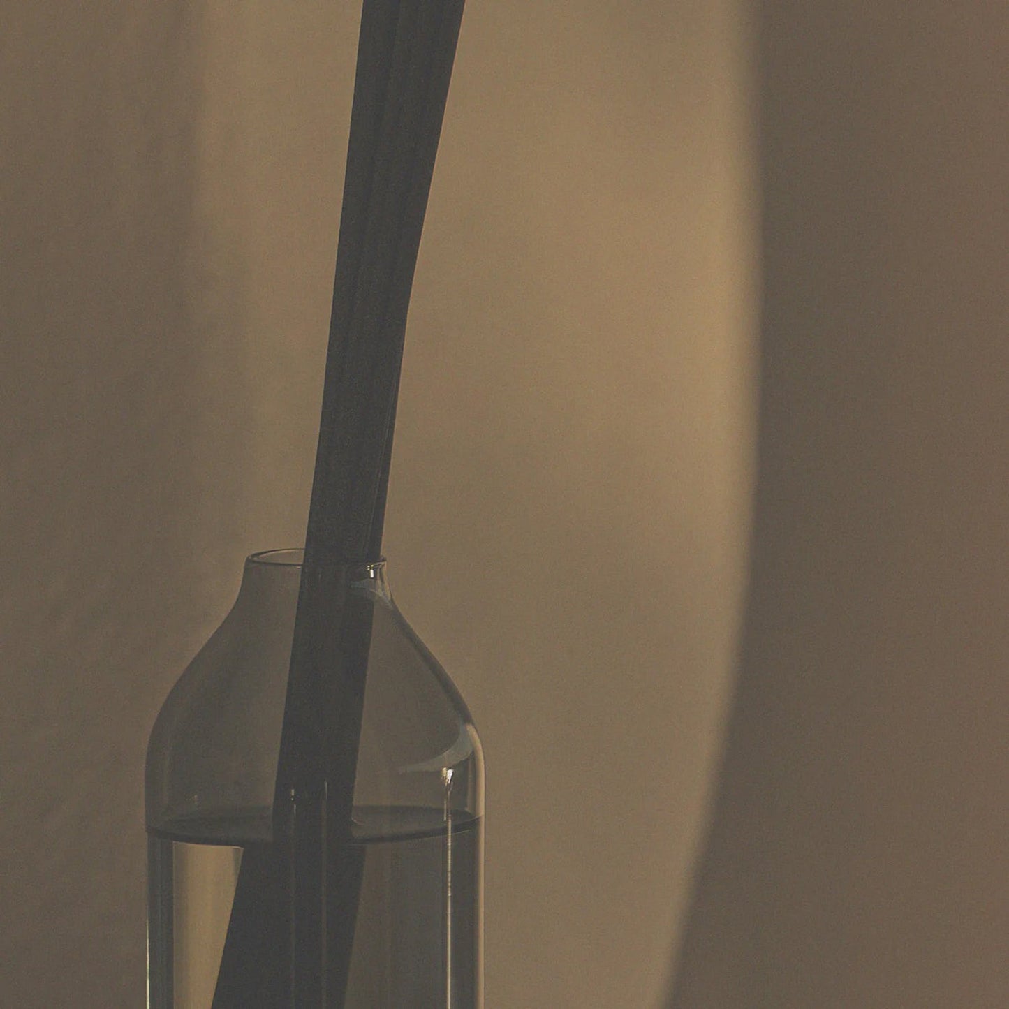 ashley + co | home perfume scent diffuser | blossom + gilt