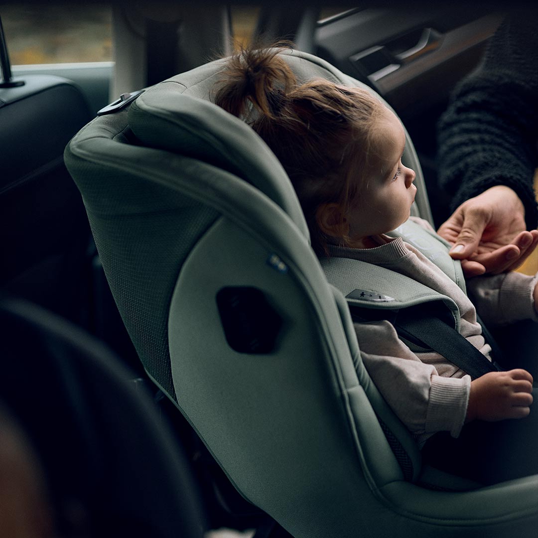 Axkid Minikid 4 Max Car Seat - Nordic Bloom Green