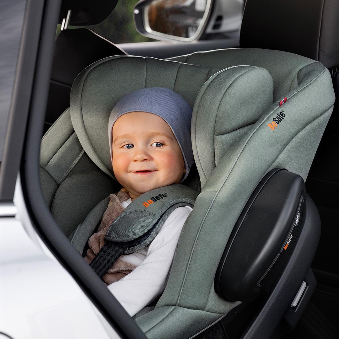 BeSafe Stretch 2 Car Seat - Fresh Black Cab