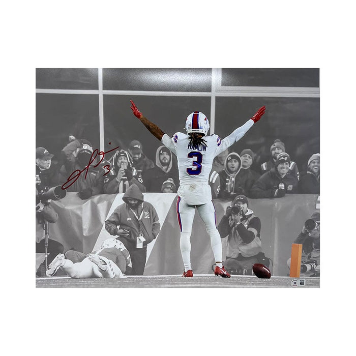 Damar Hamlin Signed Arms Out Spotlight 16x20 Photo Signed Photos TSE Buffalo