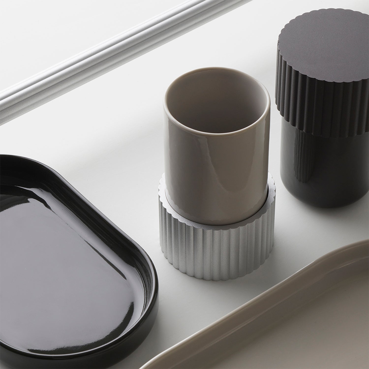 decor walther | OF.LINE series | tab tray small | dune