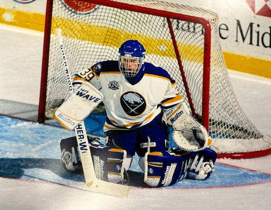 Dominik Hasek Unsigned In Net 11x14 Photo Unsigned Photos TSE Buffalo