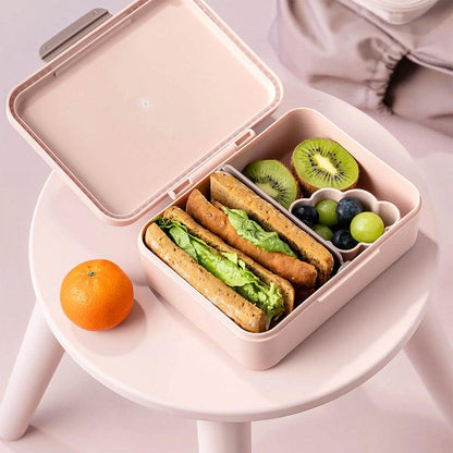 Done by Deer Lunch box w/divider - Tiny Farm Powder