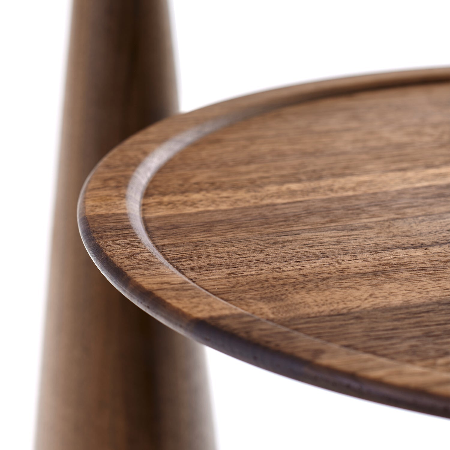 draenert | figura side table | american walnut 29x42cm