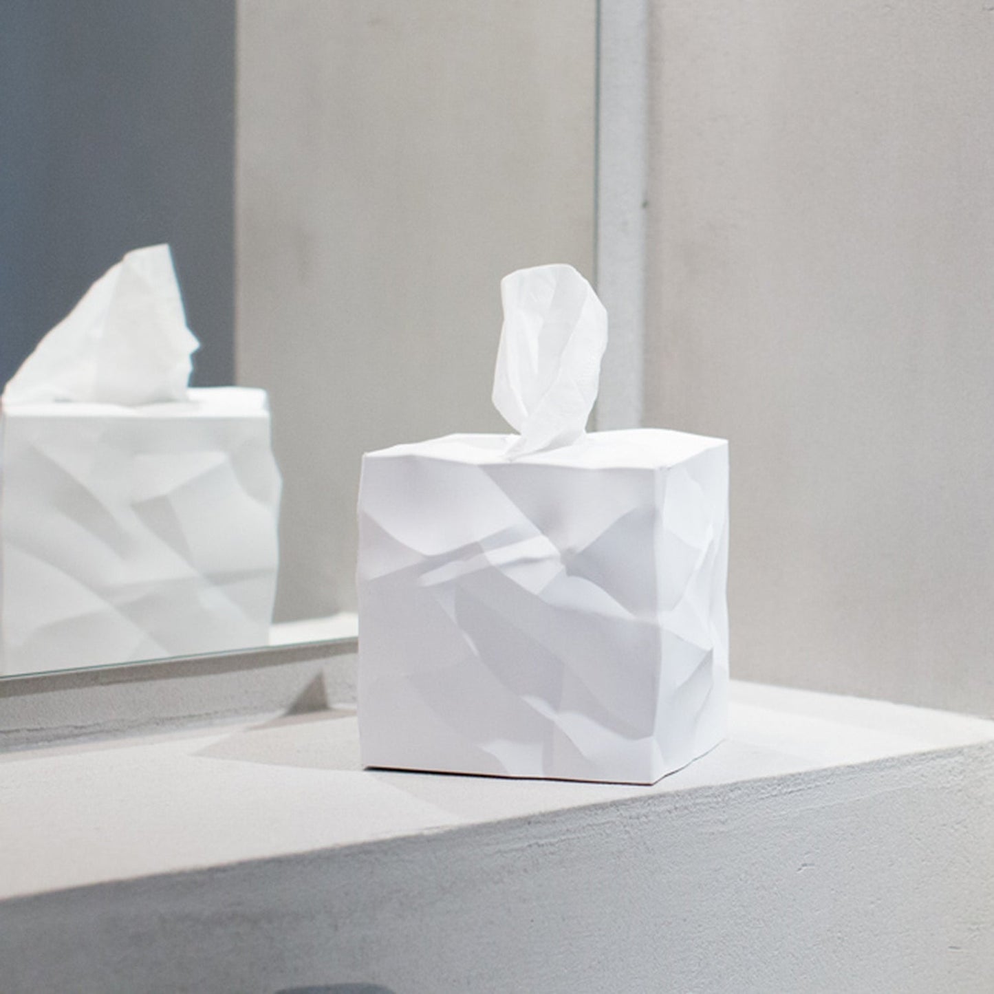 essey | wipy cube tissue box | white - LC