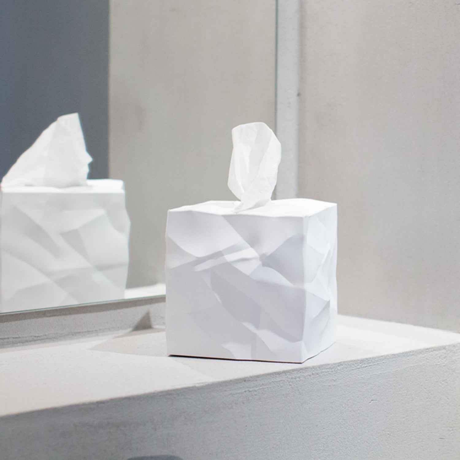 essey | wipy cube tissue box | white - LC