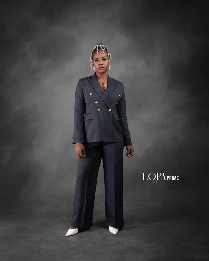 EXECUTIVE LADY