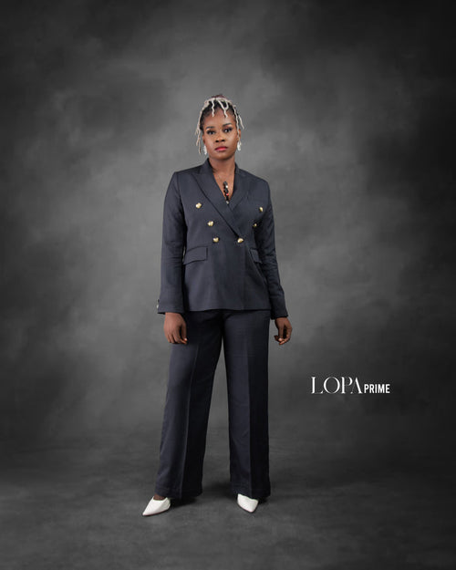 EXECUTIVE LADY
