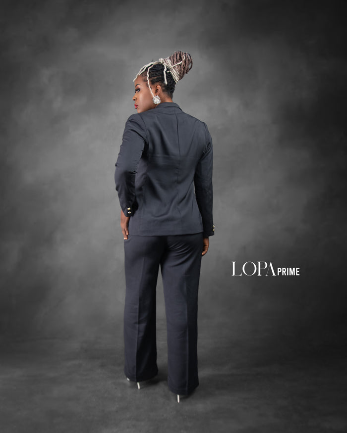 EXECUTIVE LADY