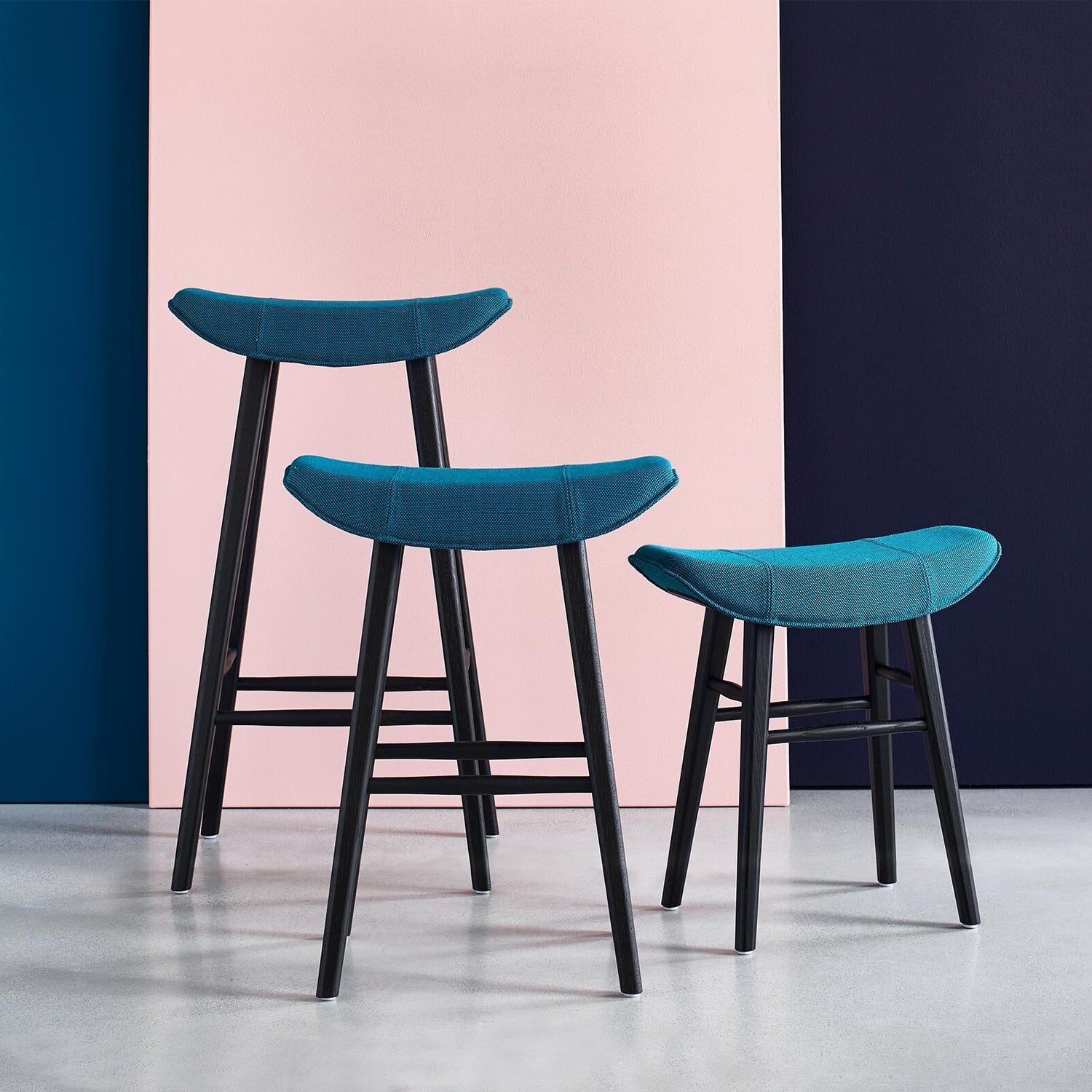freifrau | kya kitchen stool 63cm | muscat cacao leather + steel bronze glaze wire frame - DC