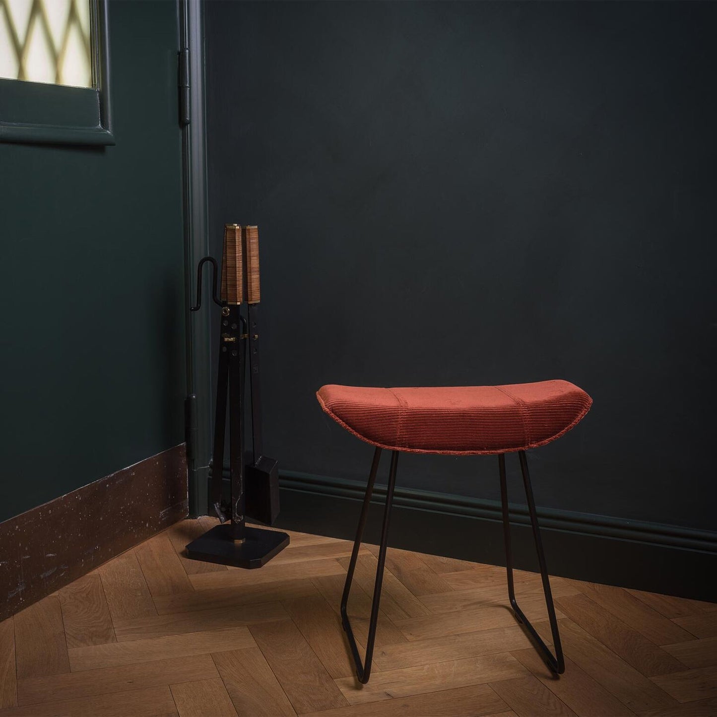 freifrau | kya kitchen stool 63cm | muscat cacao leather + steel bronze glaze wire frame - DC