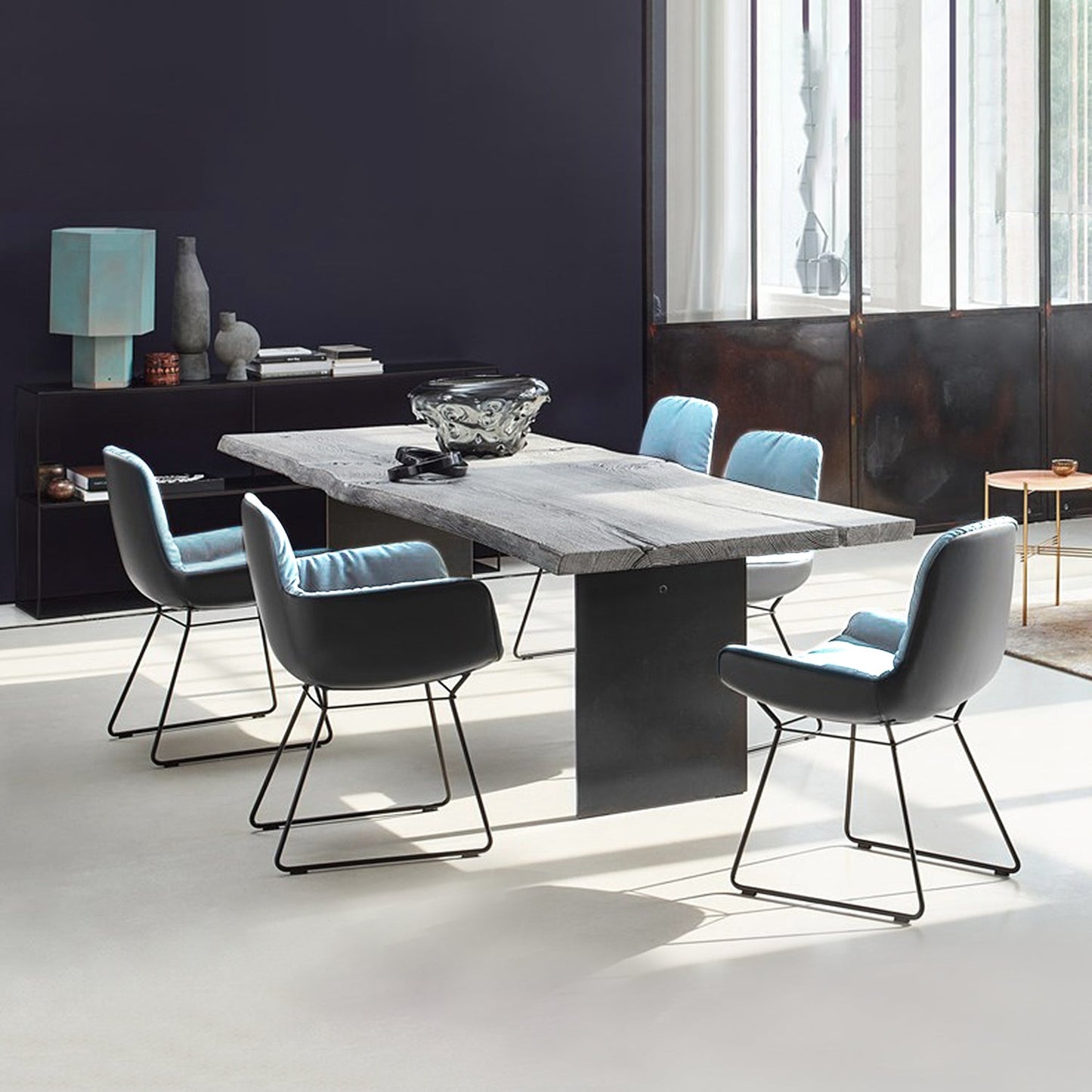 freifrau | leya armchair low | wire frame | avalon 0045 + sahara plaza leather ~ DC