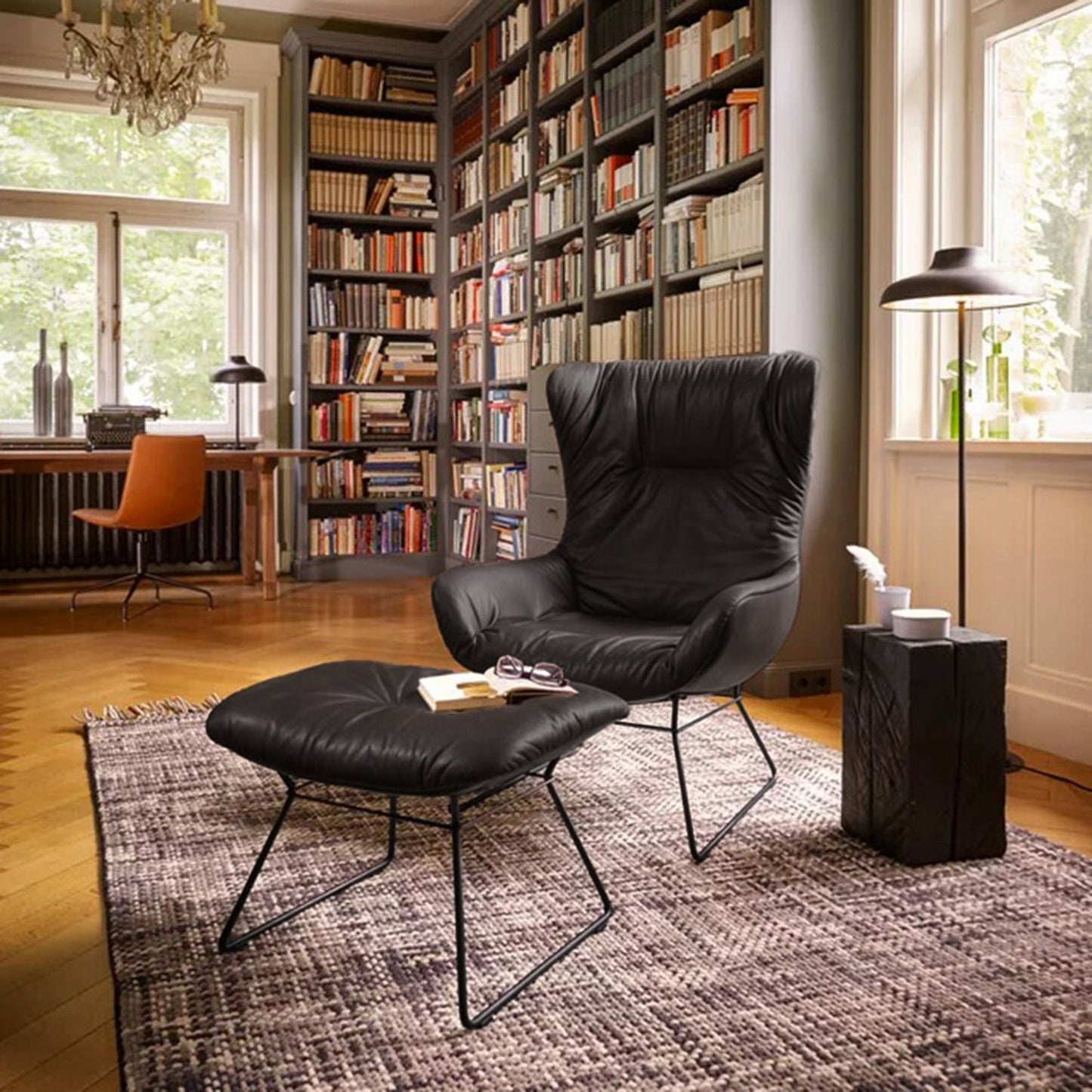 freifrau | leya ottoman | wire frame | orient ebony (black) leather