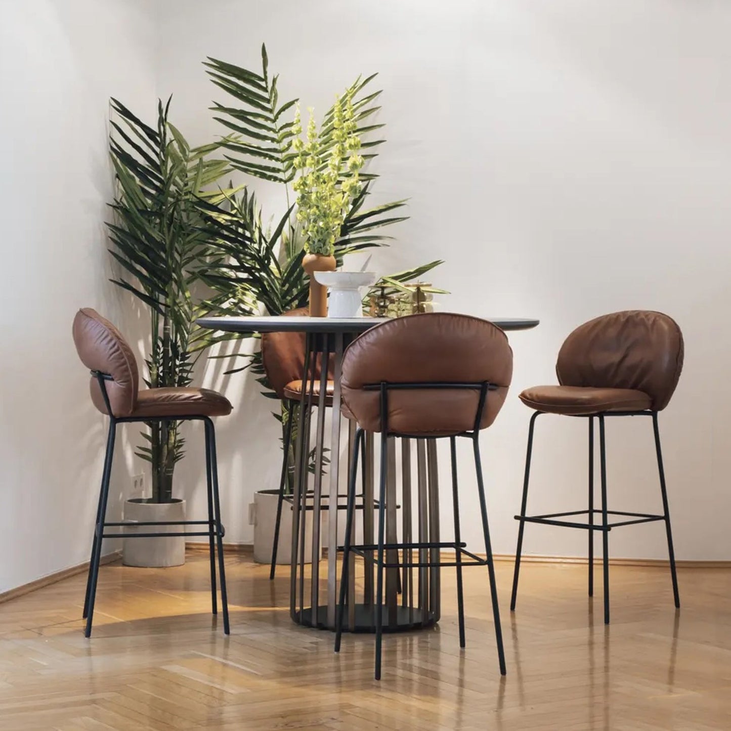 freifrau | marie barstool 82cm | steel frame deep black| sahara ebony 60009