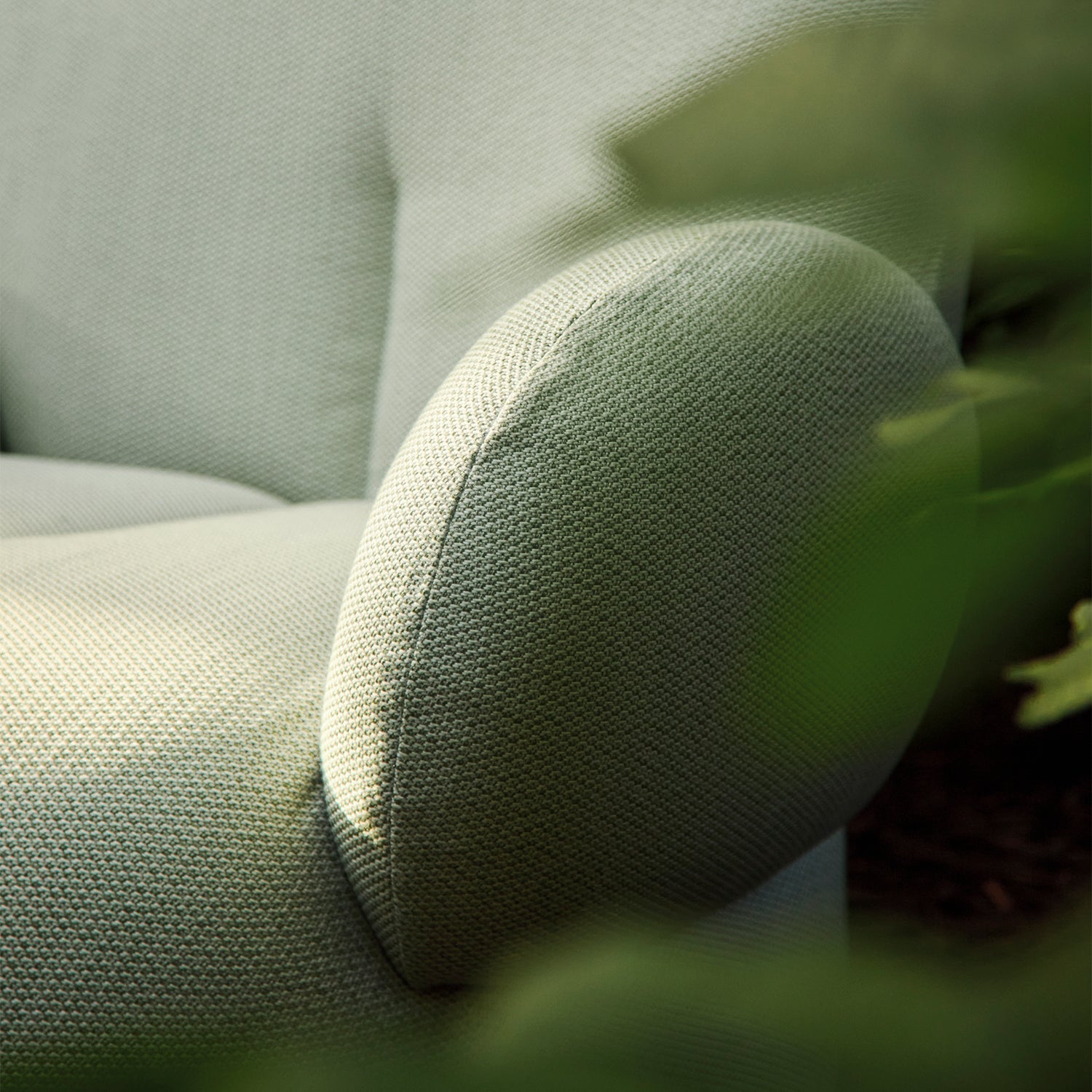 freifrau | nana outdoor pouf petite | lopi fabric