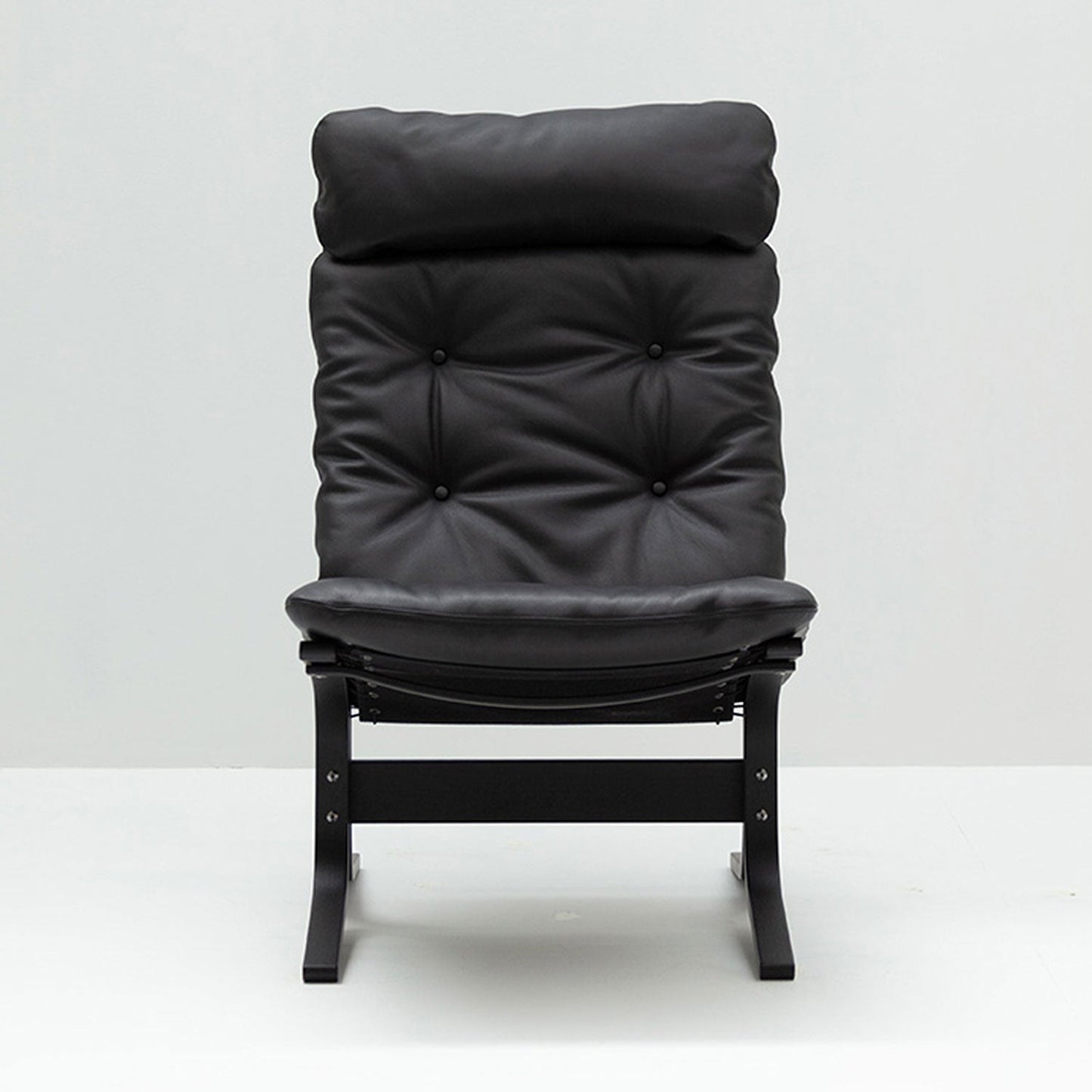 hjelle | siesta classic 300 chair | high back | black oak + hemsen HA19 leather