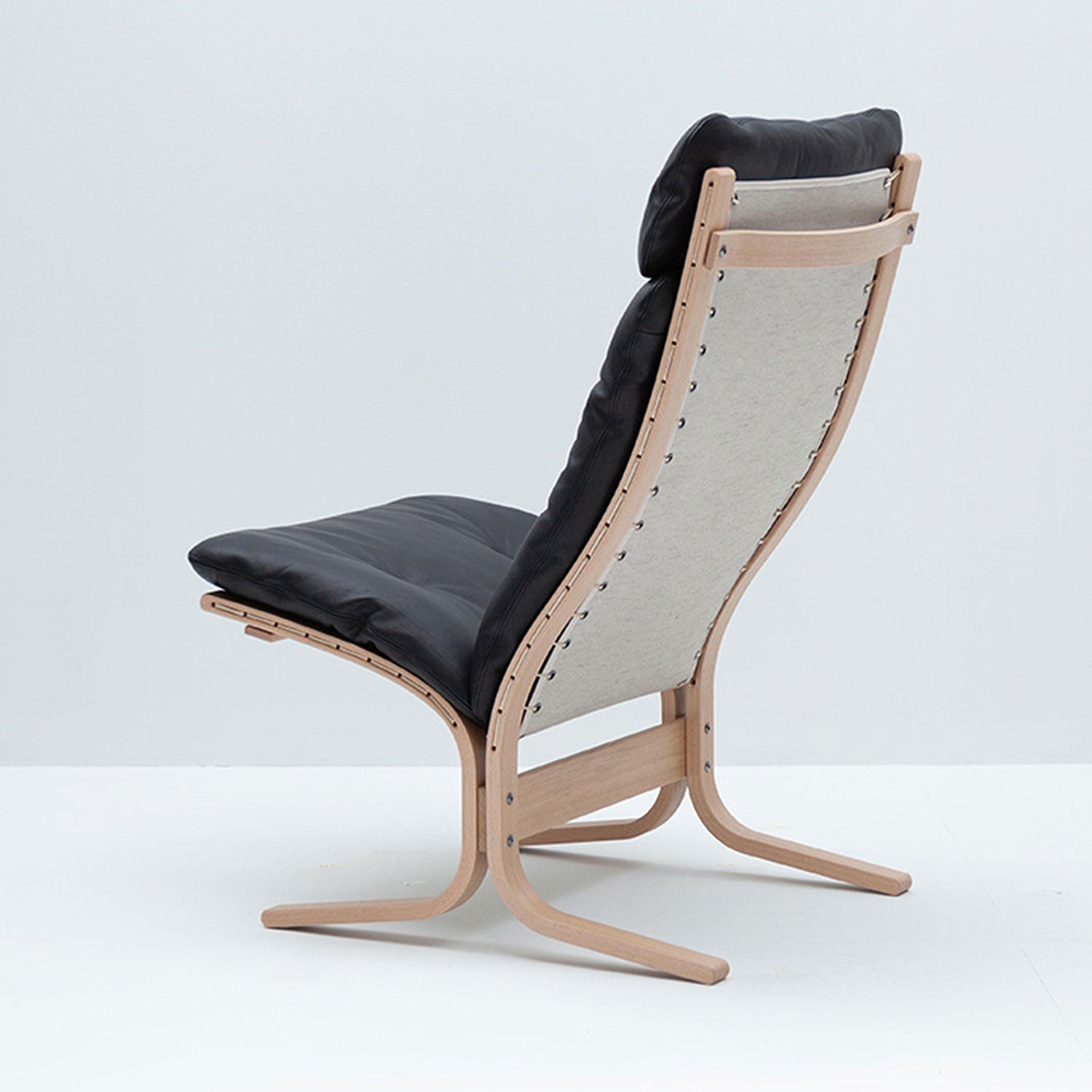hjelle | siesta classic 300 chair | high back | oak + hemsen HA19 leather