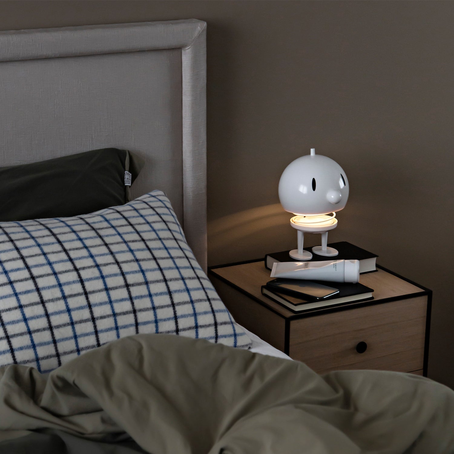 hoptimist | bumble LED portable lamp | white extra large