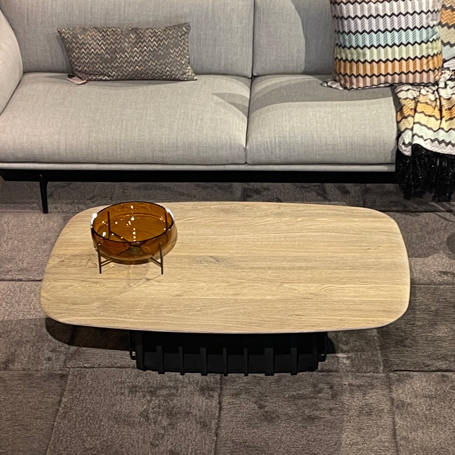 janua | bc 09 basket coffee table rectangular | white smoked oak + black base