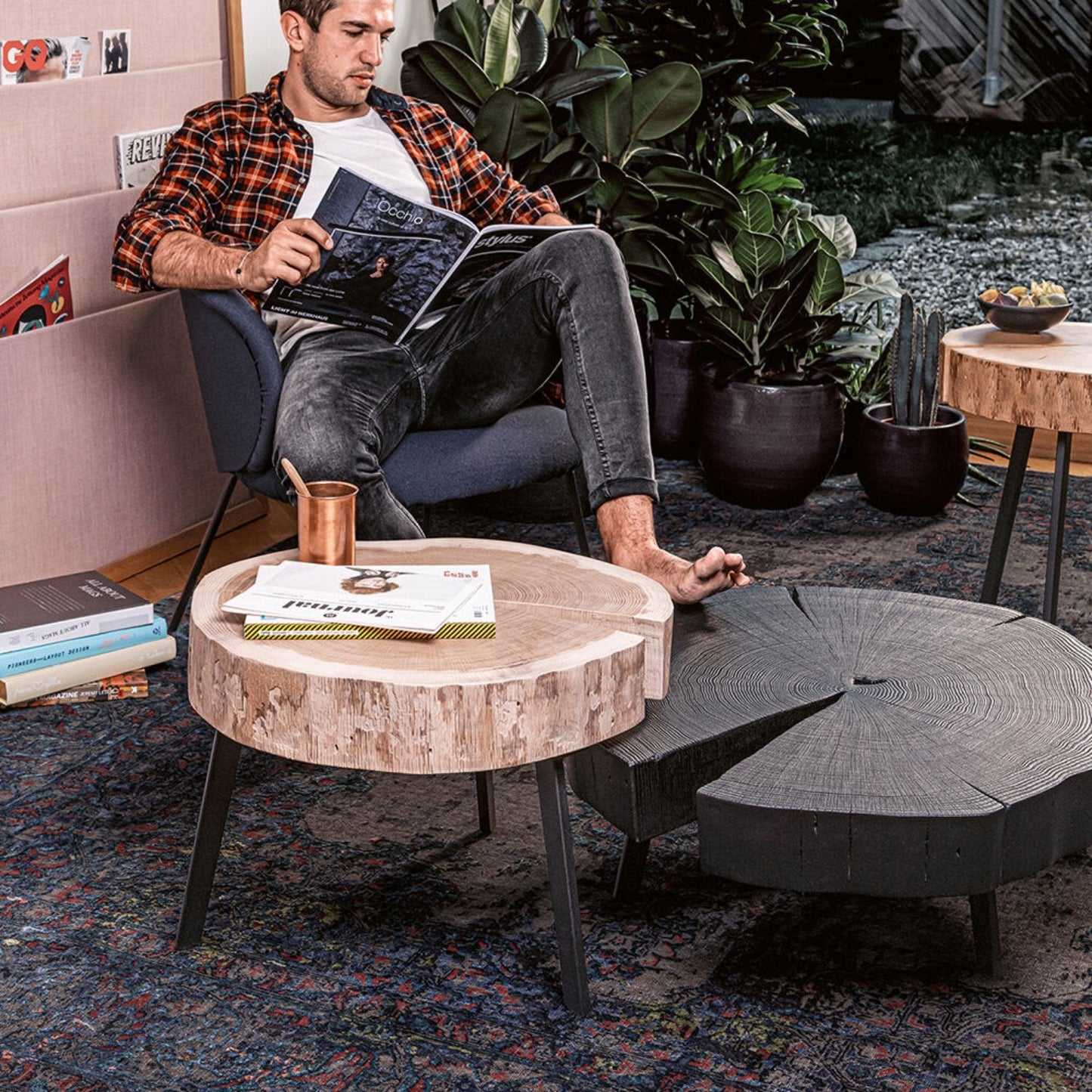 janua | bc 05 stomp table | 80-90cm | charburned oak shade black