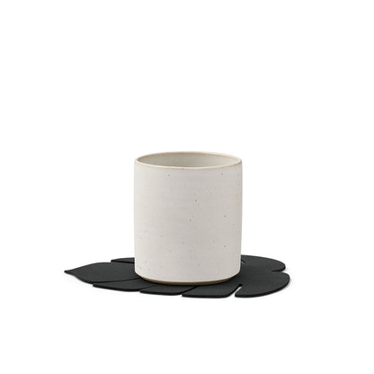 lind dna | coaster leaf | nupo black