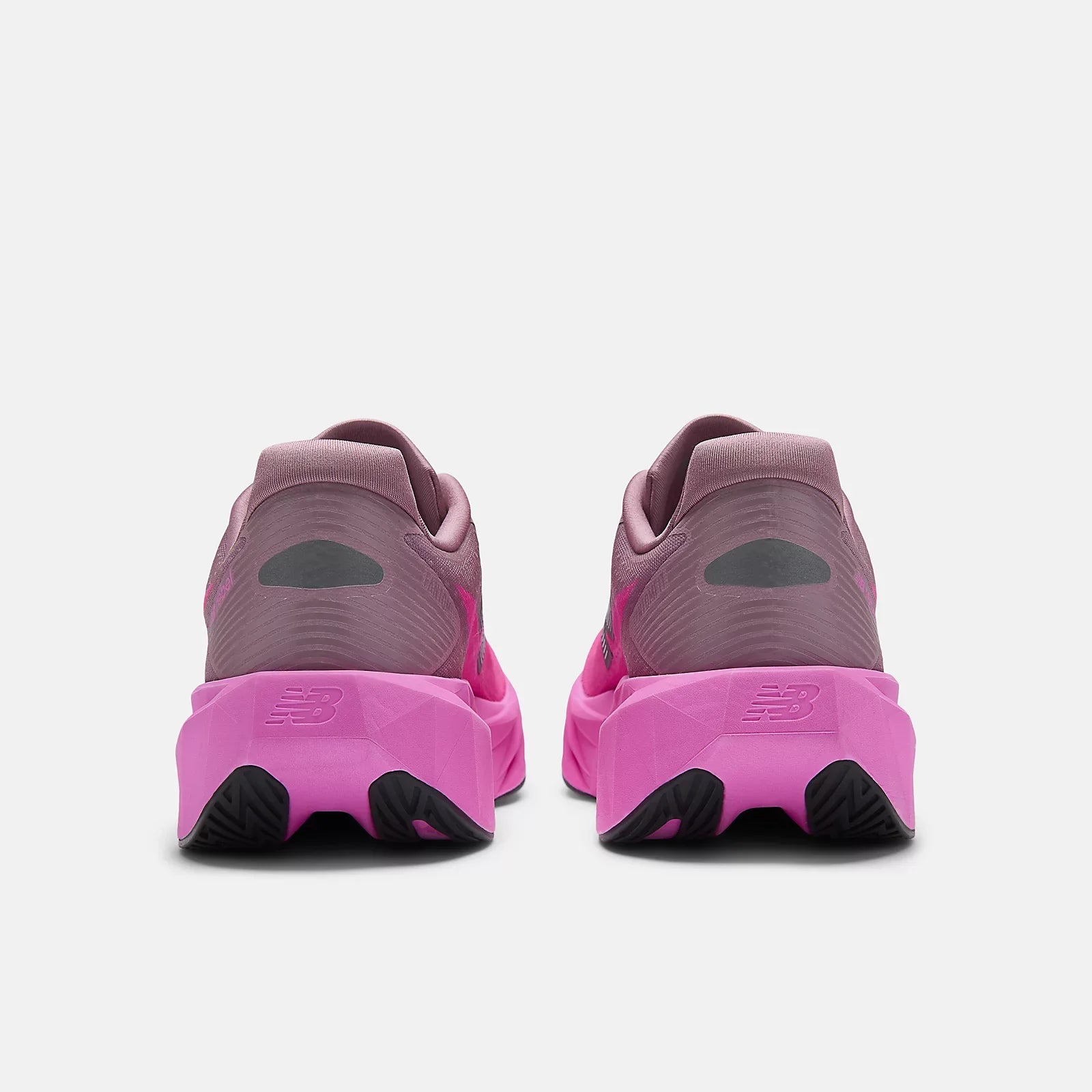 New Balance - Women's FuelCell Rebel v5