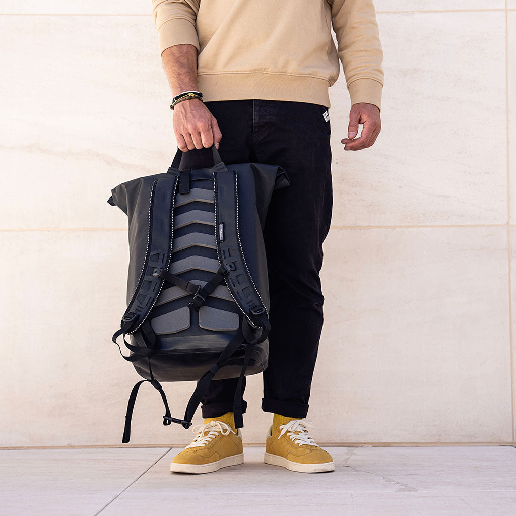 Commuter Daypack 21L