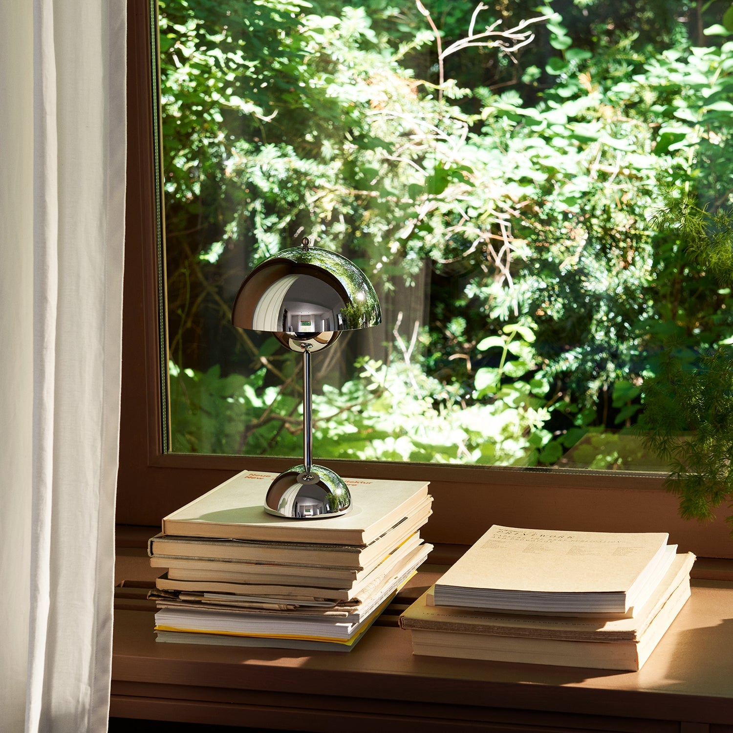 &tradition | flowerpot VP9 portable lamp | chrome