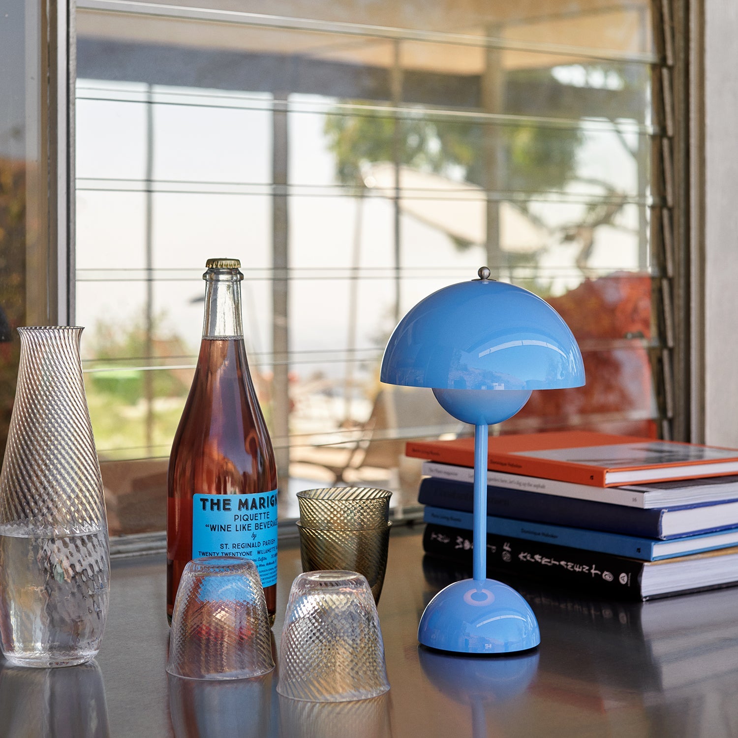 &tradition | flowerpot VP9 portable lamp | swim blue